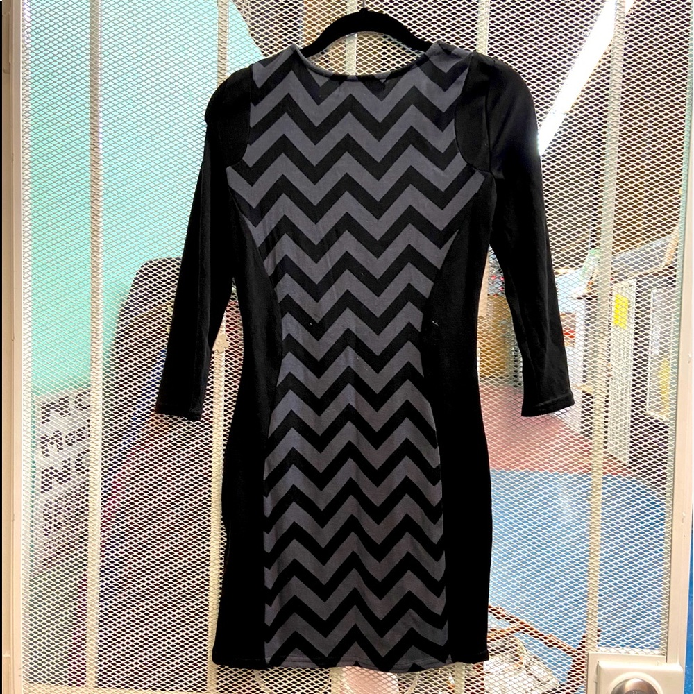 Gray and black knit Liz Claiborne women’s dress
